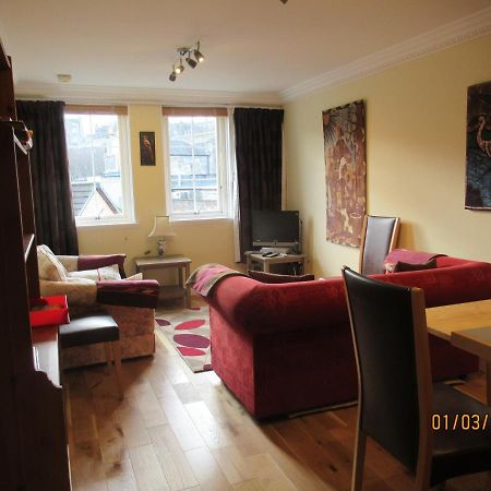Pamela'S Apartment Edinburgh Buitenkant foto
